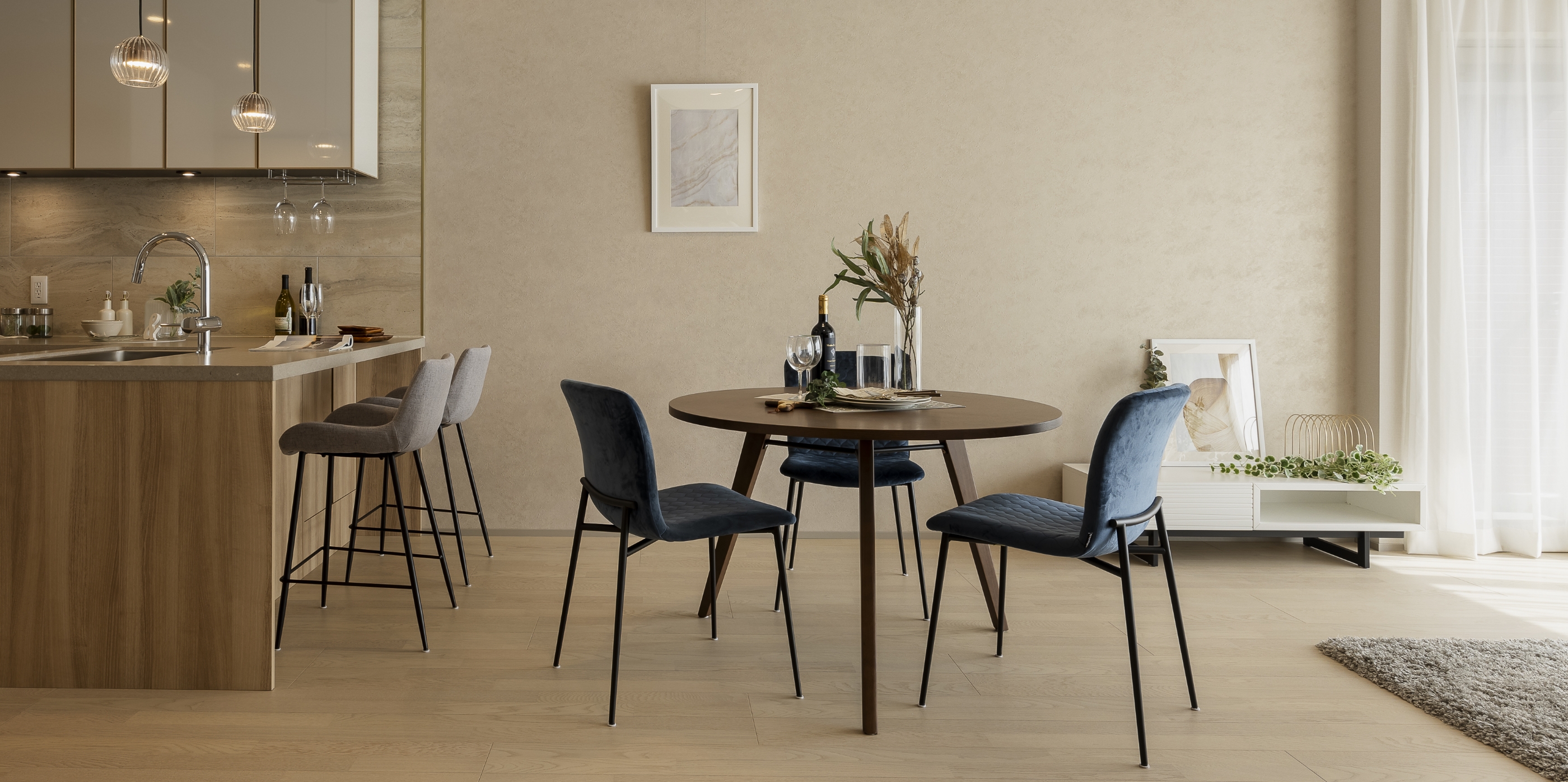 ダイニングとキッチン