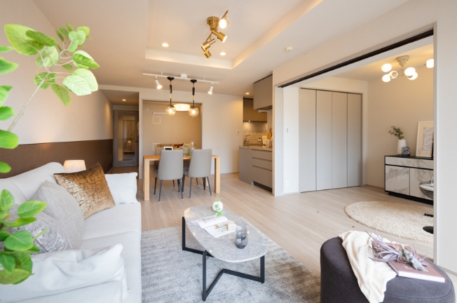 ダイニングとキッチンとリビング